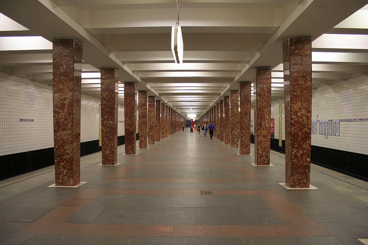 Moscow's majestic metro stations - Rail UK
