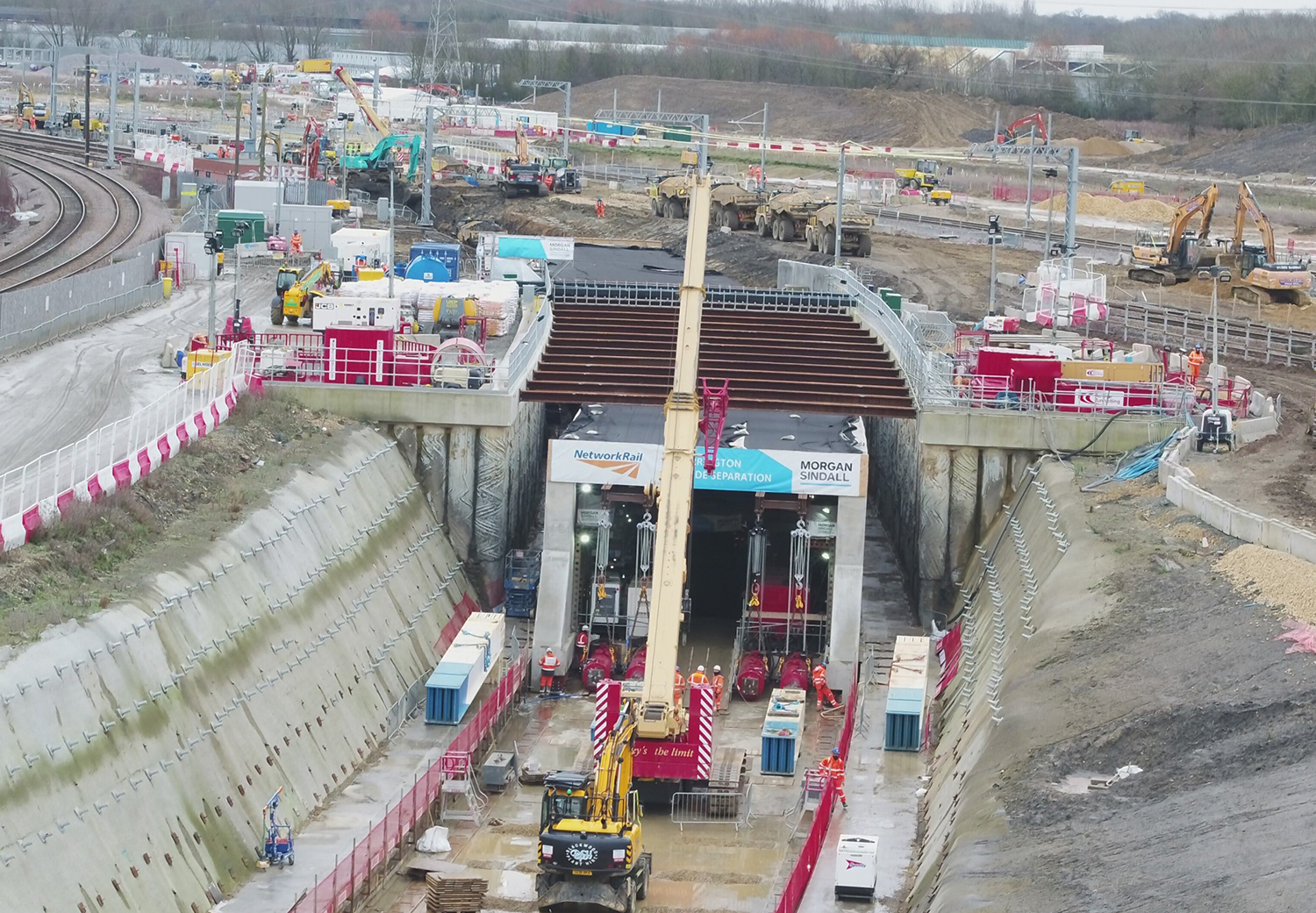 New tunnel ‘pushed’ under East Coast main line - Rail UK