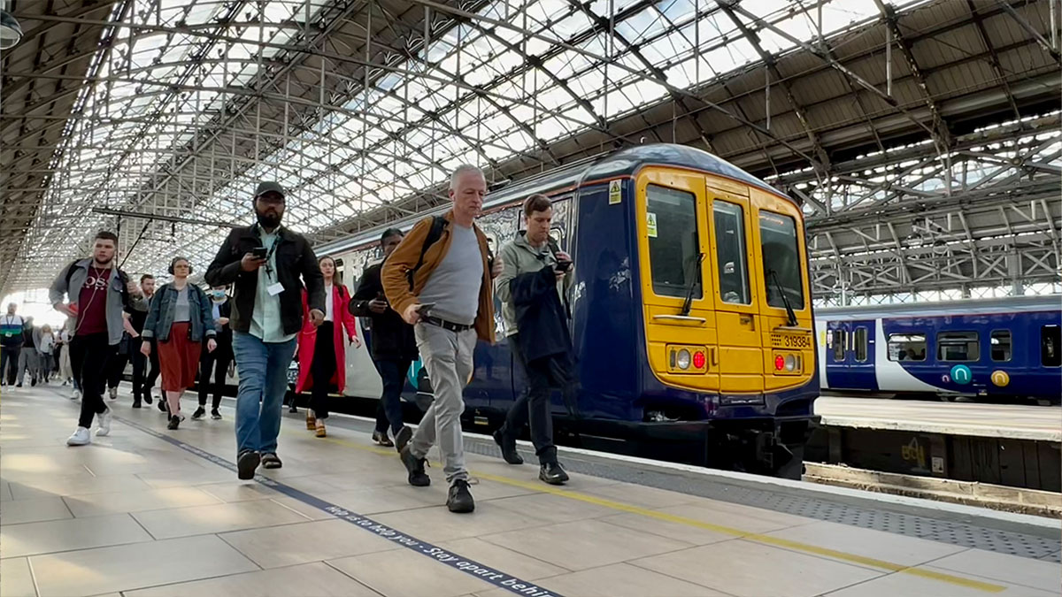 Piccadilly Passengers Advice Ahead Of Manchester Music Weekender Rail Uk