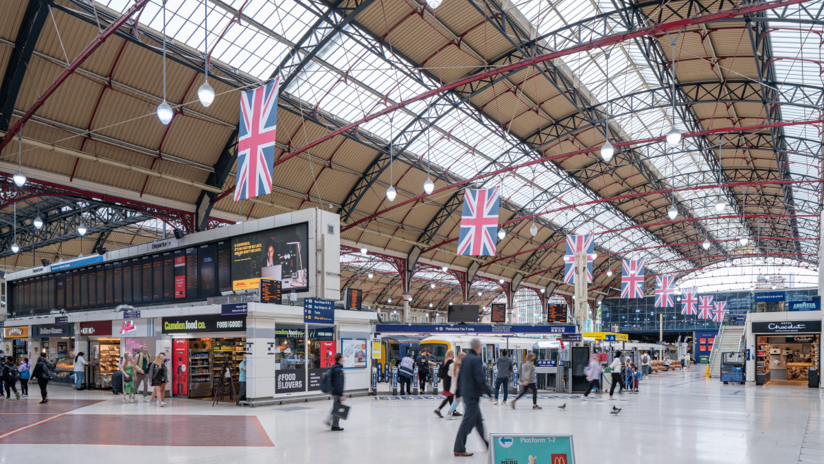 London Victoria gets £30 million investment to reduce passenger ...