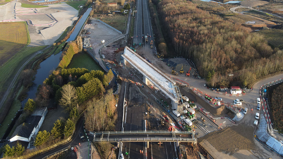 Balfour Beatty VINCI Completes HS2’s World-first Box ‘bridge Slide ...