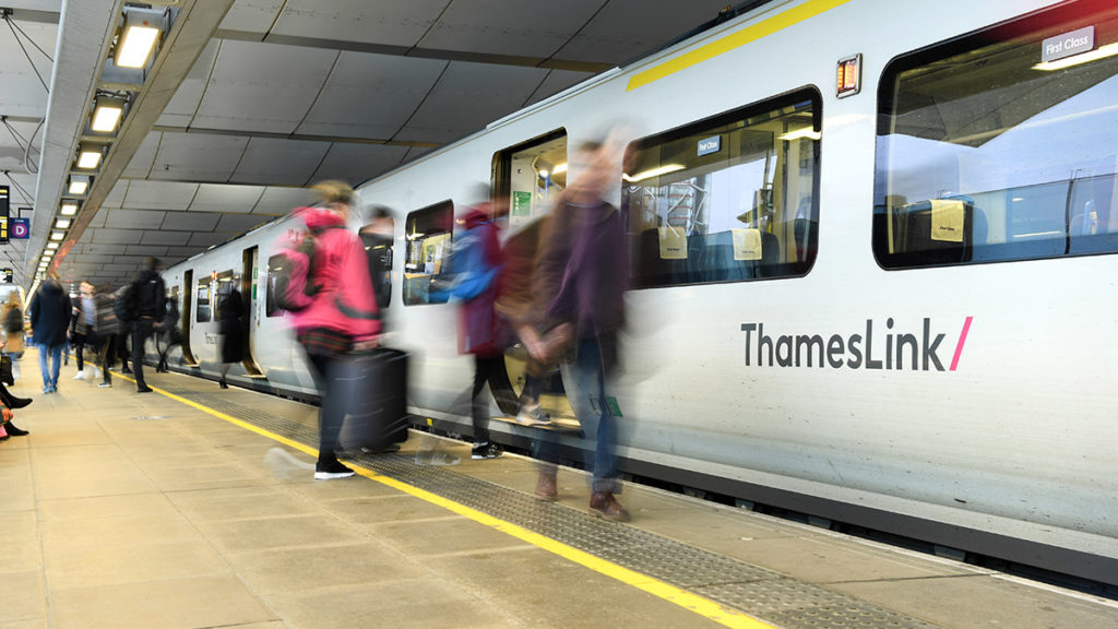 TRAIN IN LONDON UK - One On One Kicking