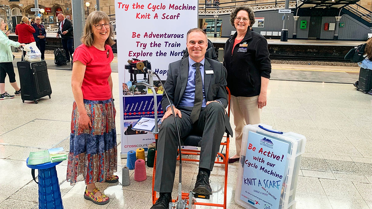 CrossCountry supports creative 'Cyclo Knitter' community rail project