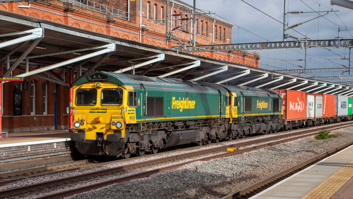 Government sets ambitious target to grow rail freight by at least 75% ...