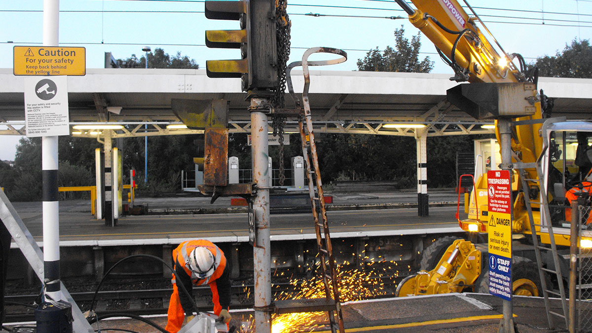 Network Rail’s £4bn train control systems framework to revolutionise ...