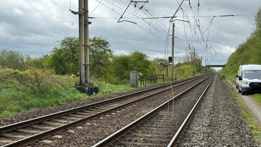 Network Rail warns of delays after overhead lines damaged on West Coast ...