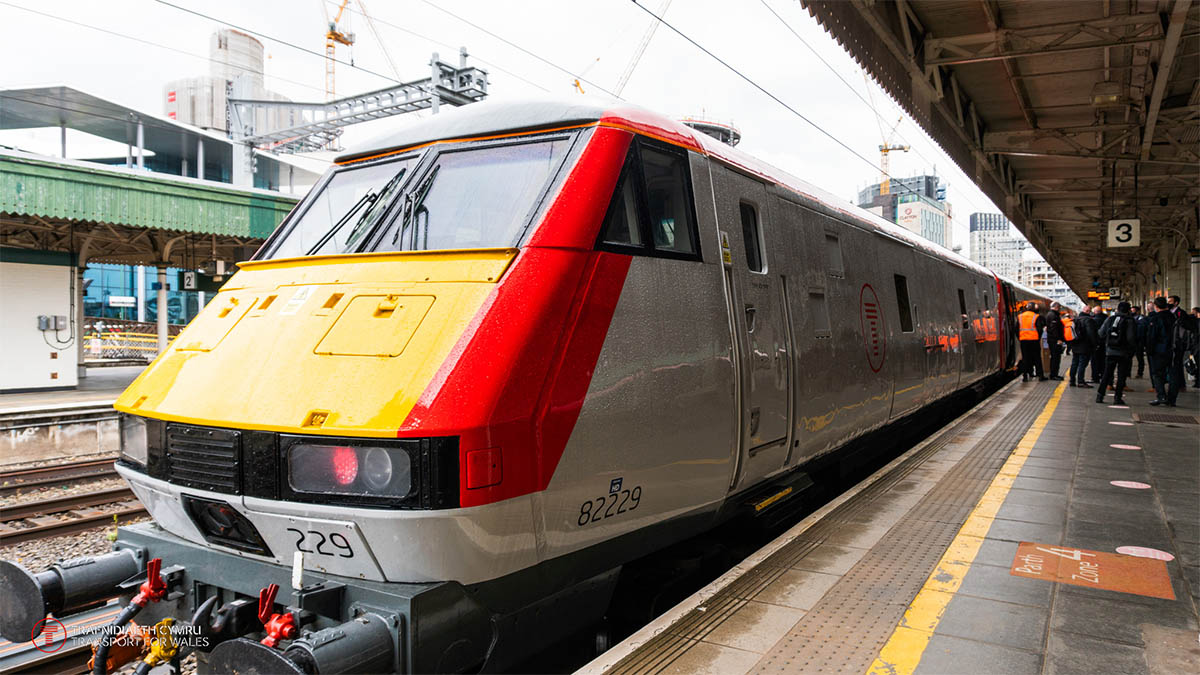 Network Rail and TfW join forces to cut journey times - Rail UK