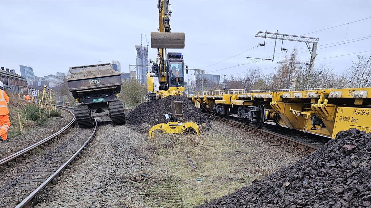 Final reminder for Midlands passengers to check before you travel this Christmas – Rail UK