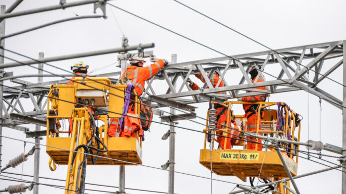 Overhead Railing Fife rail closures begin for electrification upgrades - Rail UK